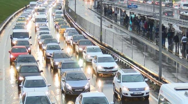 İstanbul'da cuma trafiği!