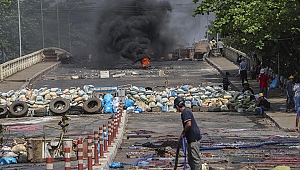 Myanmar'da son 24 saatte düzenlenen protestolarda 23 kişi yaşamını yitirdi