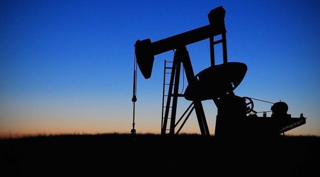Petrol fiyatları ABD stok verileri öncesi düştü