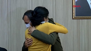 Teslim olan 2 PKK'lı terörist ailelerine kavuştu
