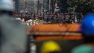Myanmar'da ölen sivillerin sayısı 706'ya çıktı