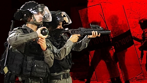  İsrail'den hain saldırı! Mescid-i Aksa'da cemaati hedef aldılar; çok sayıda yaralı var... Peş peşe sert tepkiler..