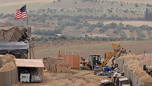 ABD'nin Suriye'deki üssüne füze saldırısı