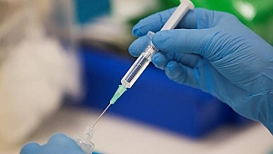 Hangi aşı daha etkili, hangisi seçilmeli? Biontech mi, Sinovac mı yaptırmalı? Aşıların yan etkileri!