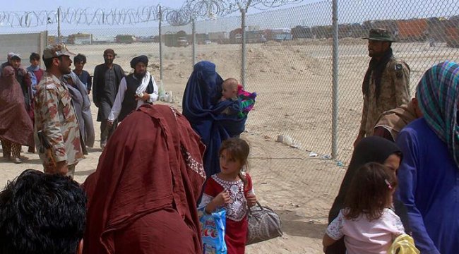 BM'den Afganistan'a komşu ülkelere 'siviller için açık çıkış yolu yok, sınırlarınızı açın' çağrısı