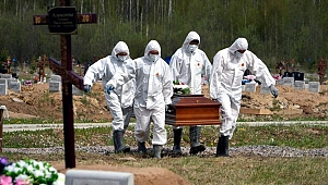 Rusya'da son bir haftadır COVID-19 ölümleri artıyor