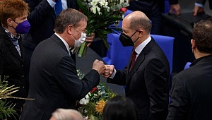 Almanya’nın yeni Başbakanı Olaf Scholz kimdir, kaç yaşında, hangi partiden?