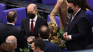 Almanya'nın yeni başbakanı Olaf Scholz seçildi