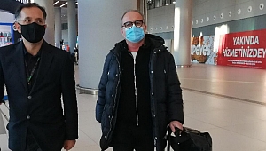 Burak Elmas, Luis Campos'la masaya oturuyor