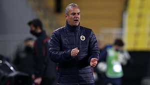 Fenerbahçe taraftarından İsmail Kartal'a destek