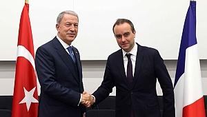Bakan Akar'dan Brüksel'de kritik temaslar
