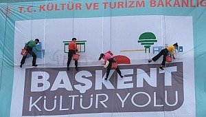 Uçan Ressamlar Başkentliler’i Büyüledi