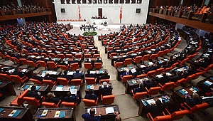 Öğrenci affı, ek gösterge, emekli maaşı... Torba yasa kabul edildi