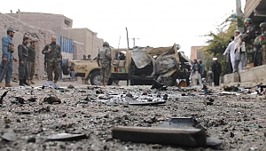 Afganistan'da yola döşenen mayınlar infilak etti: 8 yaralı