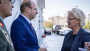 Almanya Savunma Bakanı Lambrecht’ten GKRY'e ziyaret