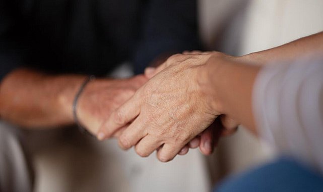 Bu kadarına da pes! Emekli maaşını almak için ölen babasını evde sakladı