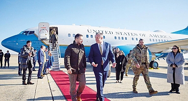 Casus uçak ve F-15 koruması