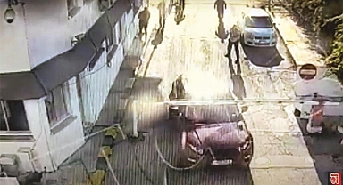 Çılgın Rum bariyeri kırıp KKTC’ye geçti