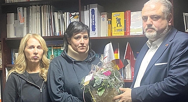 Kavgayı ayıran Türk kadın ölümden döndü
