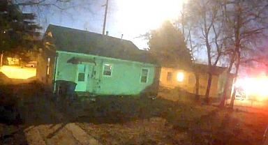 ABD'de 'parlak ateş topu' gökyüzünü aydınlattı! 'Sonik patlama' duyduğunu söyleyenler oldu... Güvenlik kamerasına yakalandı