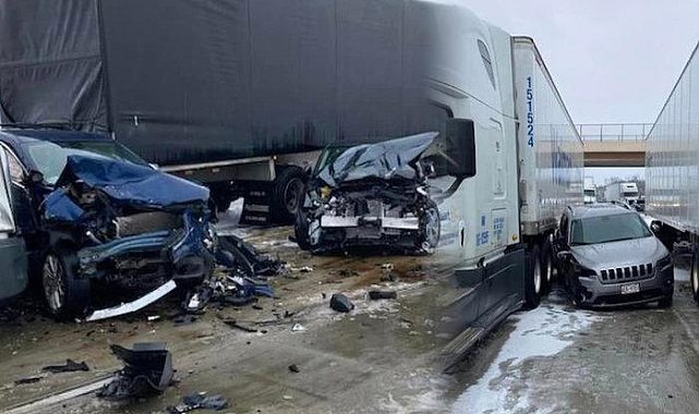ABD'de zincirleme trafik kazası! 85 araç birbirine girdi