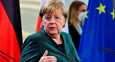 Almanya bu sözlerle çalkanıyor... Merkel'in eski danışmanı yıllar sonra açıkladı