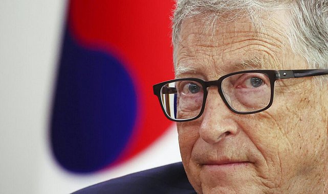 Bill Gates hangi telefonu kullandığını açıkladı