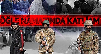 Caminin ilk safına geçti, onlarca kişinin canına kıydı! Öğle namazında katliamdan sonra yas ilan edildi: Pakistan'da bilanço ağırlaşıyor