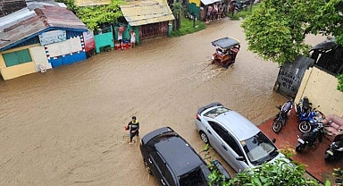 Filipinler'de sel ve toprak kayması: 11 ölü