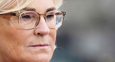 Gaflarının kurbanı oldu... Alman bakan sonunda istifa etti