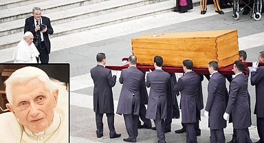İç içe üç tabut içinde defnedildi