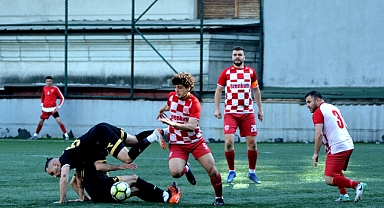 Küçükçekmece Tokat Bereketlispor kazandı 5-3