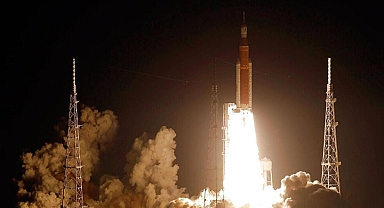 NASA'dan flaş Ay açıklaması: Kendi toprağı ilan edebilir