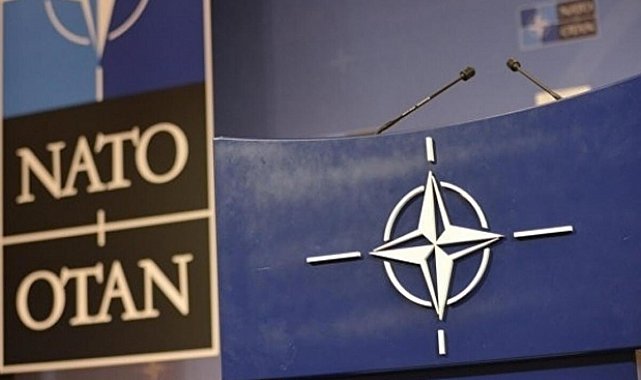 NATO, Rus askerini izlemek için Romanya'ya AWACS uçakları gönderiyor