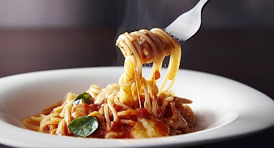 Nobel ödüllü fizikçi 'Makarnayı böyle de yapabiliriz' dedi, İtalyanlar kızdı