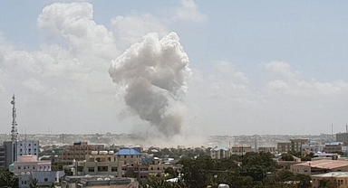 Somali’de çifte patlama: 9 ölü