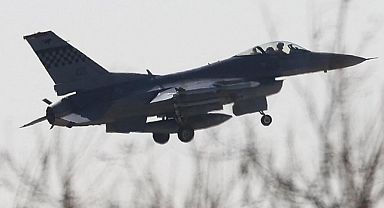 Son dakika: Yunanistan'a ait savaş uçağı düştü