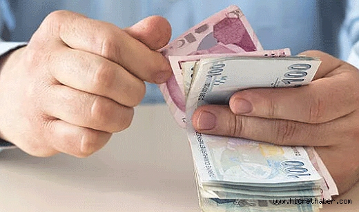 yeni yılda emekli ikramiyelerinin 2000 lira seviyesine çekmesi bekleniyor.