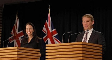 Yeni Zelanda'da başbakanlık için tek aday Chris Hipkins