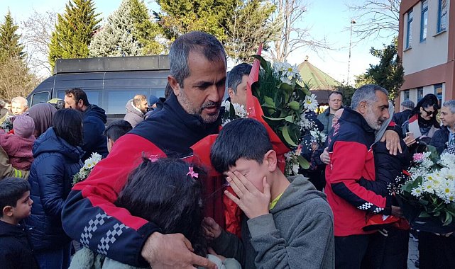 82 kişiyi kurtaran itfaiyeciler döndü; 'Marmara depreminin en az 5 katı'