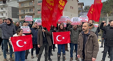 ABD savaş gemisine karşı TKP'den Donanma Komutanlığı önünde eylem