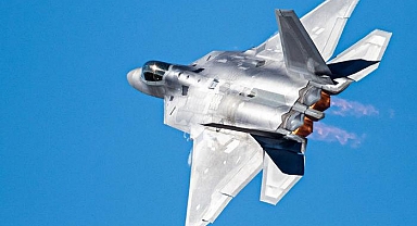 ABD savaş uçakları tanımlanamayan bir nesneyi düşürdü!