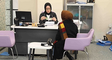 Ailesinden uzakta okuyan öğrencilere bilet desteği