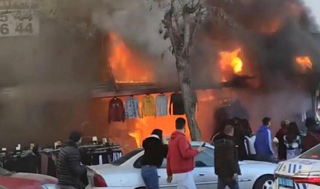 Ankara'da yangın paniği! Giyim mağazası alev alev yandı