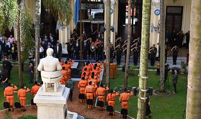Arjantin'in arama kurtarma ekibine teşekkür belgesi verildi