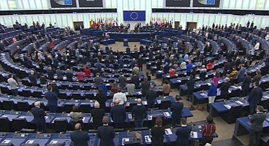 Avrupa Parlamentosu’nda depremde hayatını kaybedenler için saygı duruşu