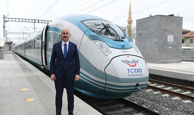 Bakan Karaismailoğlu: 2022'de 321 milyon yolcu raylı sistemlerimizle seyahat etti