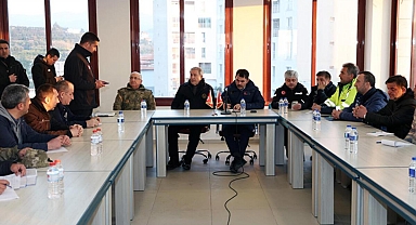 Bakanlar Akar ve Kurum Samandağ'da: Bu yaraları saracağız