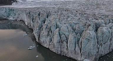 Bilim insanlarından korkutan keşif! Norveç buzullarında zararlı kimyasal madde PFAS saptandı