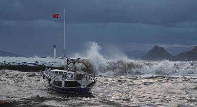 Bodrum ve Kaş arası denizde 'fırtına' uyarısı